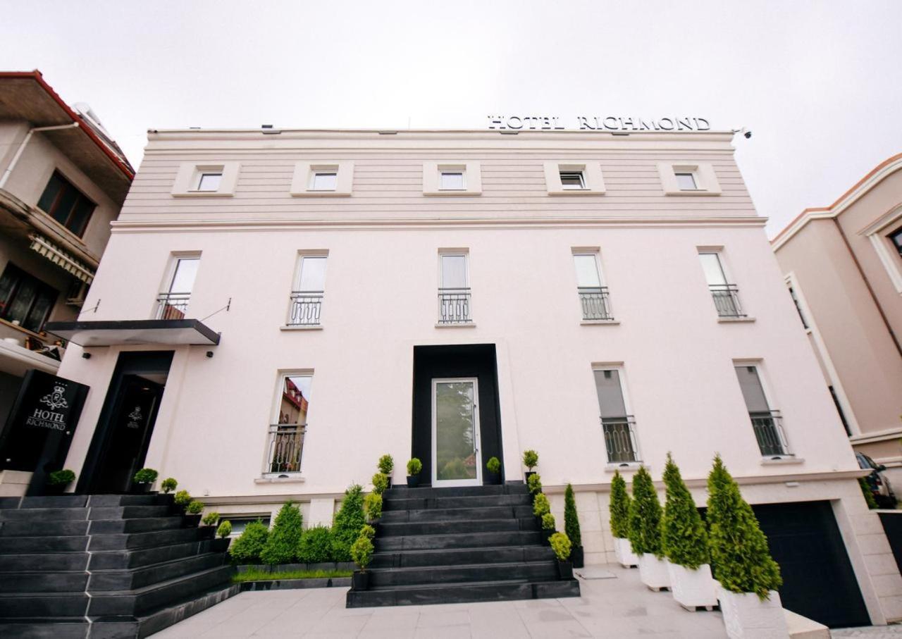 Richmond Hotel คอร์เชอ ภายนอก รูปภาพ