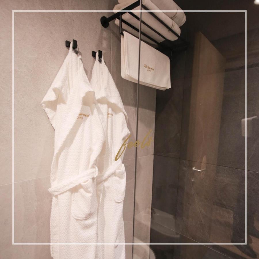 Richmond Hotel คอร์เชอ ภายนอก รูปภาพ